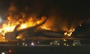Japan Airlines Plane Catches Fire At Tokyo Airport; All 379 Passengers, Crew Escape Japan Airlines Plane Catches Fire At Tokyo Airport; All 379 Passengers, Crew Escape
