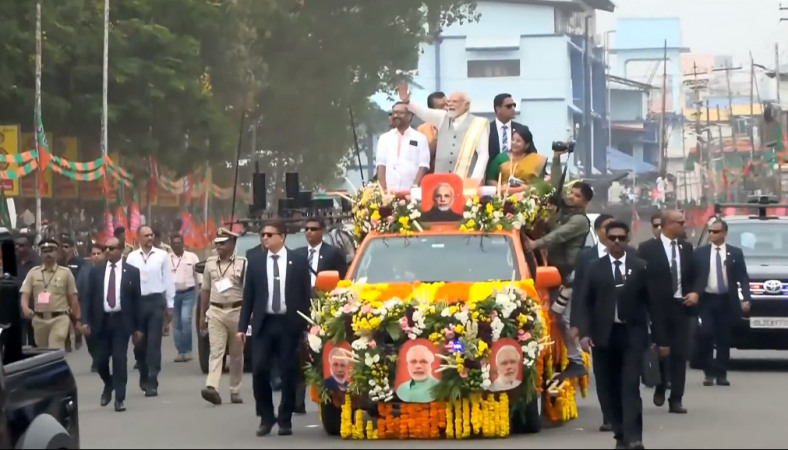 PM Modi Holds Roadshow PM Modi Holds Roadshow In Kerala's Thrissur