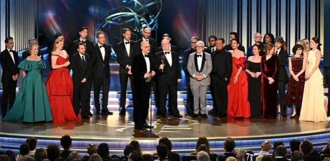 75th Emmys: 'Succession', 'The Bear' tie with 6 wins, 'Beef' follows with 5(https://twitter.com/televisionacad) 75th Emmys: 'Succession', 'The Bear' tie with 6 wins, 'Beef' follows with 5(https://twitter.com/televisionacad)