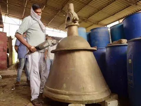 Bell Weighing 2,400 Kg On Its Way To Ram Temple In Ayodhya Bell Weighing 2,400 Kg On Its Way To Ram Temple In Ayodhya