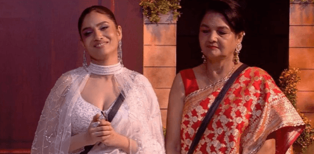 Ankita Lokhande with her mother Ankita Lokhande with her mother