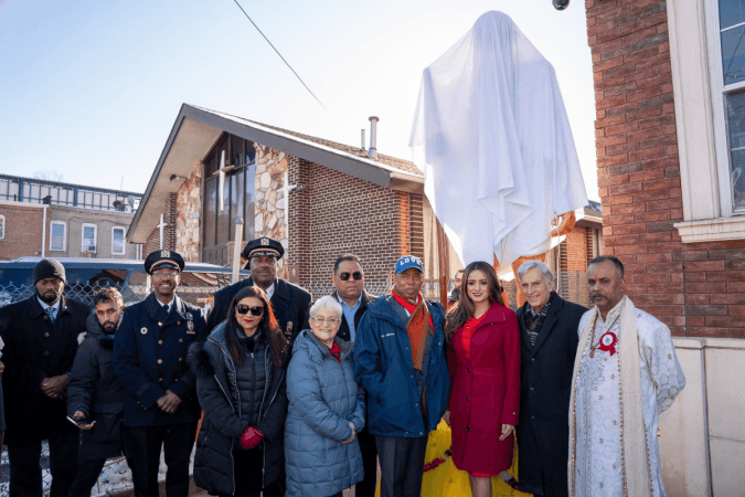 NYC Mayor Unveils Gandhi Statue Outside Hindu Temple After 2022 Vandalism Incidents NYC Mayor Unveils Gandhi Statue Outside Hindu Temple After 2022 Vandalism Incidents