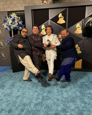 Grammy Awards 2024: Zakir Hussain bags 3 awards for 'Pashto', Shankar Mahadevan's 'This Moment' wins. Grammy Awards 2024: Zakir Hussain bags 3 awards for 'Pashto', Shankar Mahadevan's 'This Moment' wins.