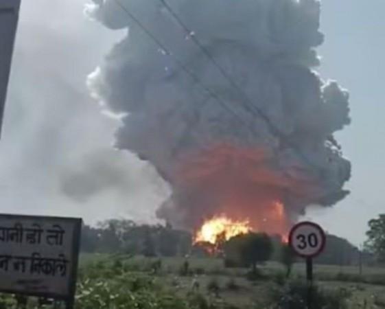 MP firecracker factory blast: Death toll mounts to 11, search operation underway The death toll in the fire incident in Madhya Pradesh's Harda district on Tuesday rose to 11, while around 200 others are being treated after sustaining burn injuries.