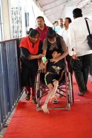 Thousands Converge To Share Grievances With CM Siddaramaiah In 'Jana Spandana' Event Thousands Converge To Share Grievances With CM Siddaramaiah In 'Jana Spandana' Event