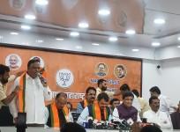 Ex-Maha CM Ashok Chavan Gets A Warm Welcome In BJP