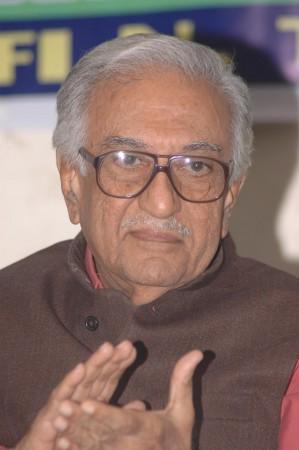 Ameen Sayani, the voice of radio's golden era, passes away at age 91