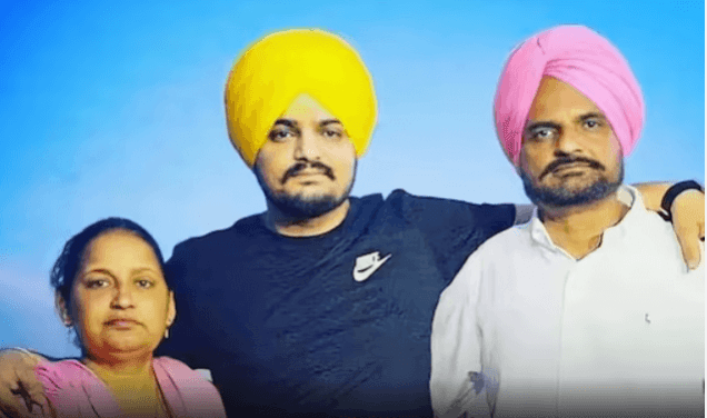 Late Sidhu Moosewala with mother and father Late Sidhu Moosewala with mother and father