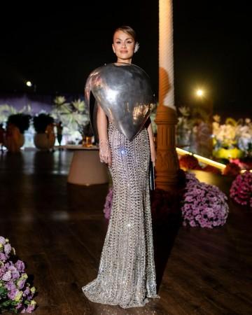 Natasha Poonawalla opted for a silver metal Domb at Anant Ambani Natasha Poonawalla opted for a silver metal Domb at Anant Ambani