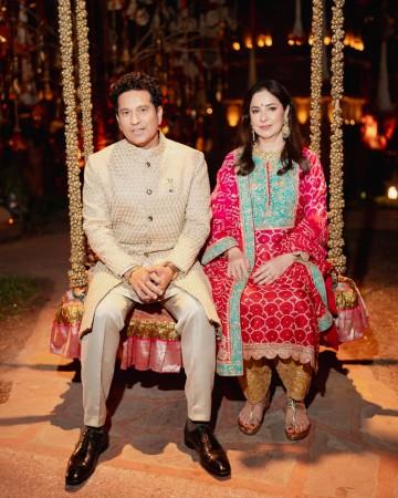 Sachin Tendulkar with wife Anjali at Jamnagar pre-wedding bash of Ambanis and Merchants Sachin Tendulkar with wife Anjali at Jamnagar pre-wedding bash of Ambanis and Merchants