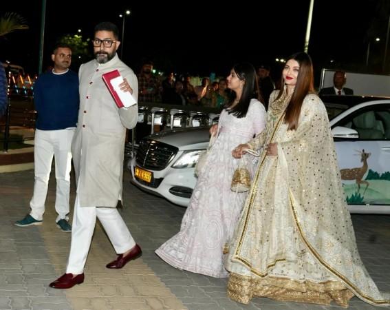 Abhishek Bachchan with Aishwarya and Aaradhya Abhishek Bachchan with Aishwarya and Aaradhya