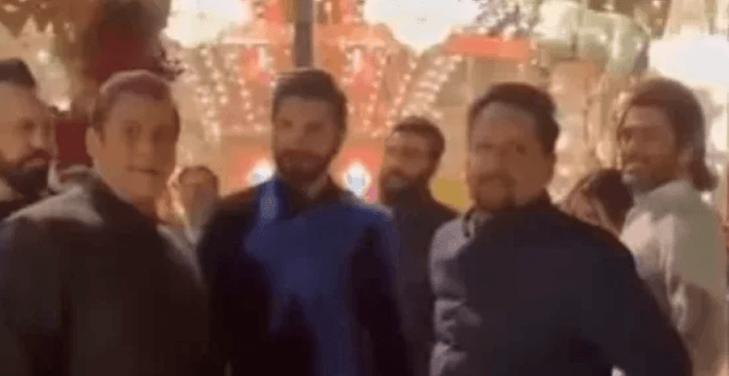 Salman ignores Arjun Kapoor Salman ignores Arjun Kapoor