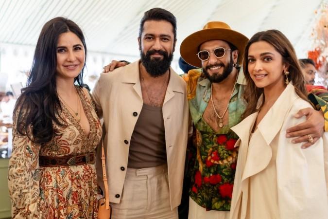 Pregnant Deepika- Ranveer pose with Katrina -Vicky Kaushal at Ambani bas Pregnant Deepika- Ranveer pose with Katrina -Vicky Kaushal at Ambani bas