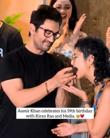 Aamir Khan gets emotional Aamir Khan gets emotional