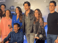 Kiara Advani, Sidharth Malhotra with family at Yodha screening