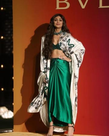 Shilpa shetty at holi bash Shilpa shetty at holi bash