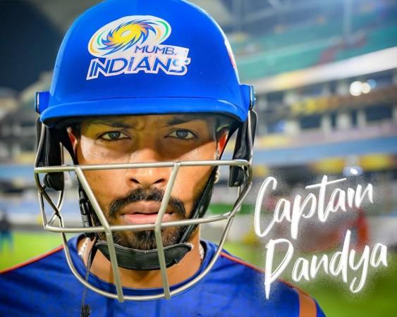 Rohit Sharma playing under me at MI won't be awkward, says Hardik Pandya Rohit Sharma playing under me at MI won't be awkward, says Hardik Pandya