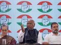 New Delhi: Congress President Mallikarjun Kharge With Party Leaders Sonia Gandhi And Rahul Gandhi Briefs The Media