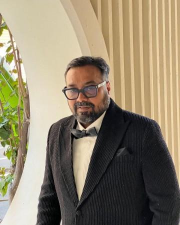 Will charge Rs 5 lacs for one hour: Anurag Kashyap shares rate card, reveals he is tired of helping newcomers Will charge Rs 5 lacs for one hour: Anurag Kashyap shares rate card, reveals he is tired of helping newcomers