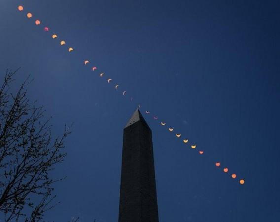 Toronto, Other Canadian Cities Go Dark As Millions Watch Total Solar Eclipse Toronto, Other Canadian Cities Go Dark As Millions Watch Total Solar Eclipse