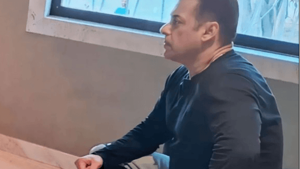 Eknath Shinde visited Salman Khan Eknath Shinde visited Salman Khan