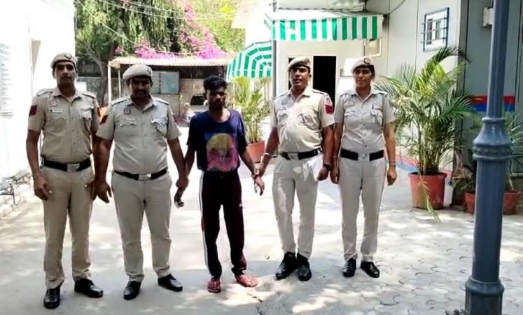 Ice cream vendor stabbed to death near India Gate, accused arrested Ice cream vendor stabbed to death near India Gate, accused arrested
