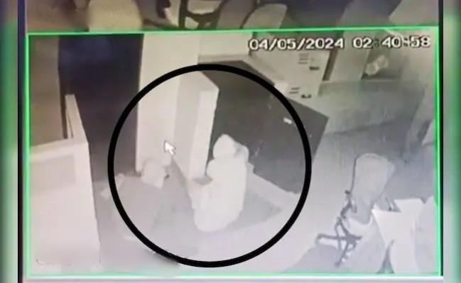 PPE-clad thieves clean Nashik ICICI Home Finance locker of Rs 5 cr gold jewellery icici home finance robbery