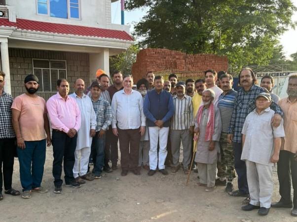 Without any party symbol or flag, BIP leader Vibodh Gupta campaigning for BJP