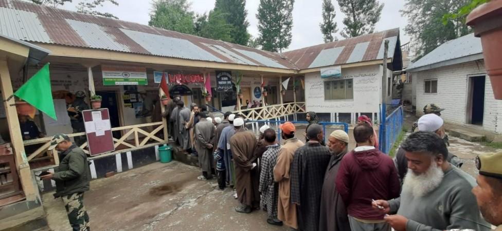 Voting in Srinagar