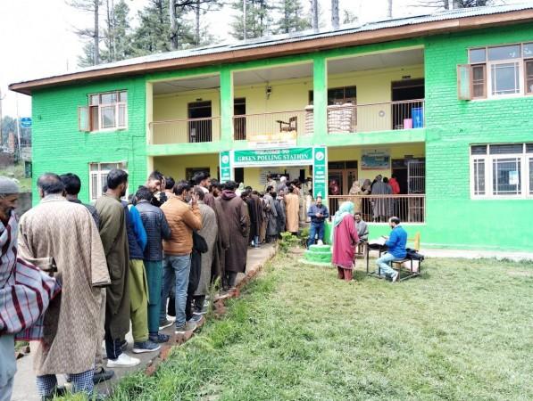 Voting in Srinagar