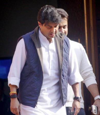 Union Minister Jyotiraditya Scindia's mother Madhavi Raje Scindia died on Wednesday morning at AIIMS, Delhi. Union Minister Jyotiraditya Scindia's mother Madhavi Raje Scindia died on Wednesday morning at AIIMS, Delhi.