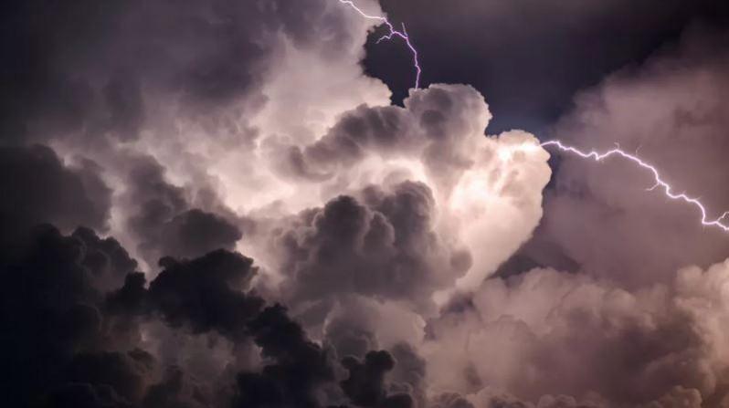 Lightning causes havoc in Germany Lightning strike