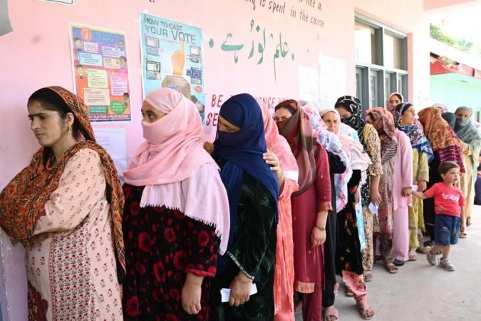 Voters at Chitragam polling station in south Kashmir's Shopian queued upto exercise their right Polling in Kashmir