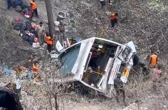 Akhnoor road accident