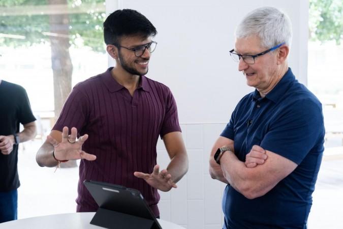 Tim Cook meets Indian student