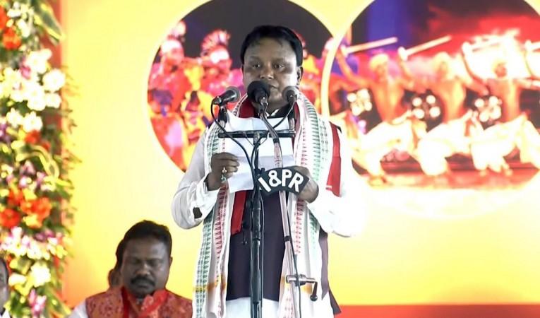 Odisha CM Majhi hails Armed Forces for air strikes in Pakistan Mohan Charan Majhi on Wednesday created history after he was sworn in as the first BJP Chief Minister of Odisha.