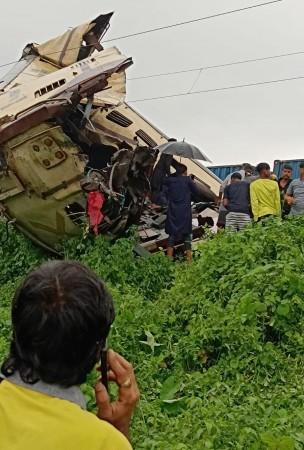 Bengal rail accident: Death toll rises to eight Bengal rail accident: Death toll rises to eight