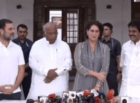 Rahul opts for Raebareli, Priyanka pushed to contest from Wayanad