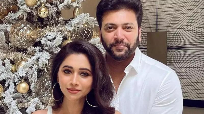 Aarti Ravi deleted pics with Jayam Ravi as divorce rumours surface ...