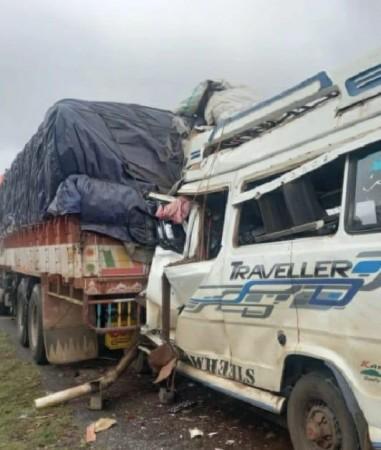 13 killed in K'taka road accident, 8 women & 2 children included