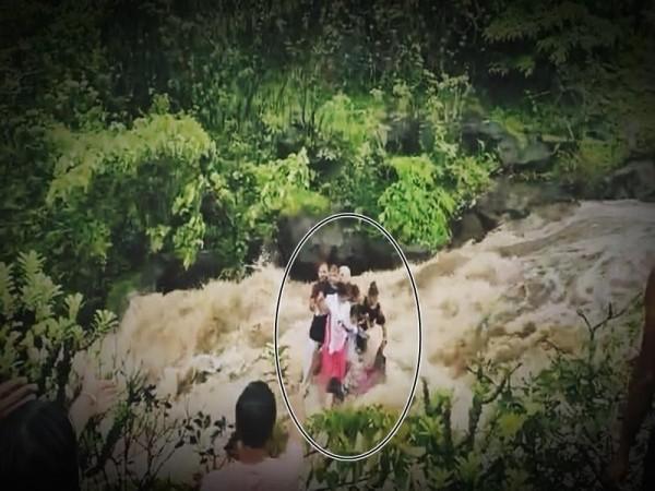 picnickers drown in Pune waterfall