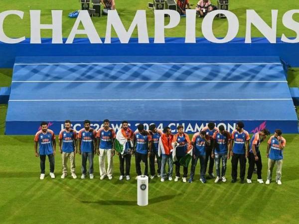 'I was crying, Rohit was crying, we hugged': Emotional Virat Kohli talks about winning moment at Wankhede after victory parade 'I was crying, Rohit was crying, we hugged': Emotional Virat Kohli talks about winning moment at Wankhede after victory parade