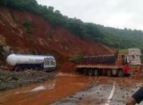Seven killed in landslide in Karnataka