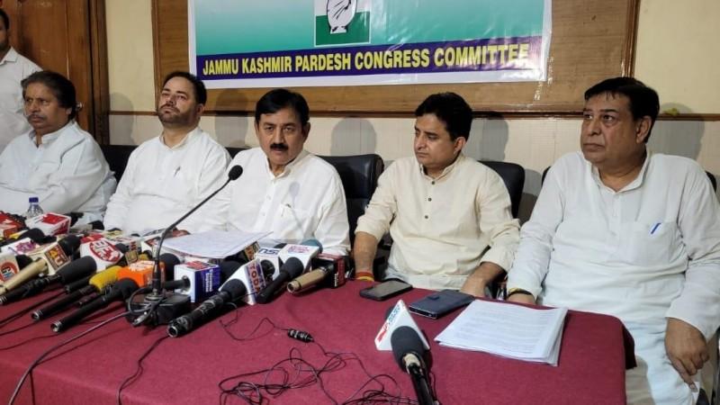 AICC member and incharge J&K Congress Bharat Sinh Solanki interacting with media persons at Jammu Congress leaders
