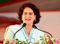 Rae Bareli: Congress leader Priyanka Gandhi with newly elected Congress MPs, from Rae Bareli constituency Rahul Gandhi and from Amethi constituency Kishori Lal Sharma during 'karyakarta aabhar samaroh'