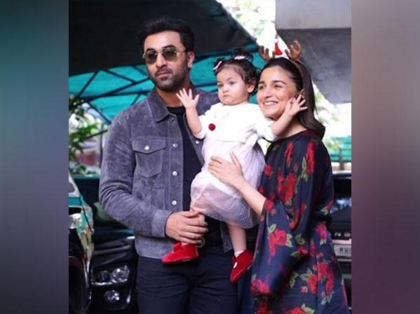 Alia -Ranbir 'Should learn from Alia -Ranbir': Fans call out Anushka Sharma for sharing glimpse of her son Akaay while wanting privacy from media