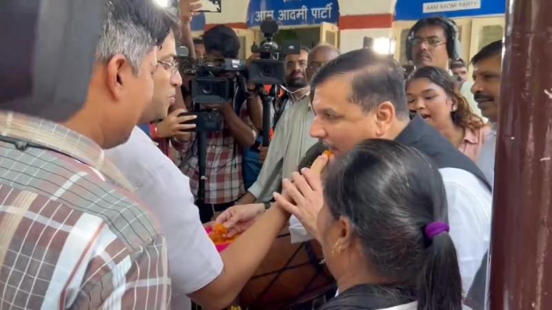 AAP leaders ecstatic over Manish Sisodia's bail, call it 'victory of truth' AAP leaders ecstatic over Manish Sisodia's bail, call it 'victory of truth'