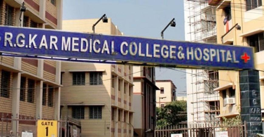 Female doctor found dead under mysterious circumstances at Kolkata hospital Female doctor found dead under mysterious circumstances at Kolkata hospital