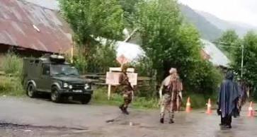 Rajnath Singh pays tribute to two soldiers killed in J&K gunfight