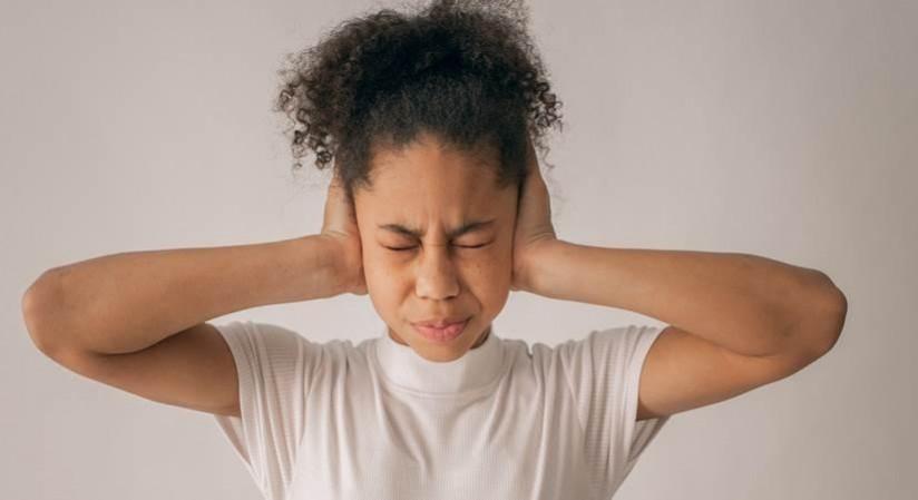 earphones and earpods can damage your hearing earphones and earpods can damage your hearing